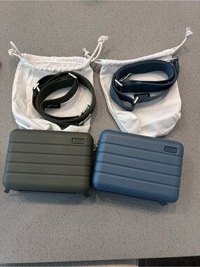 Away Men’s Hardshell Toiletry Bags in Olive Green and Navy Blue